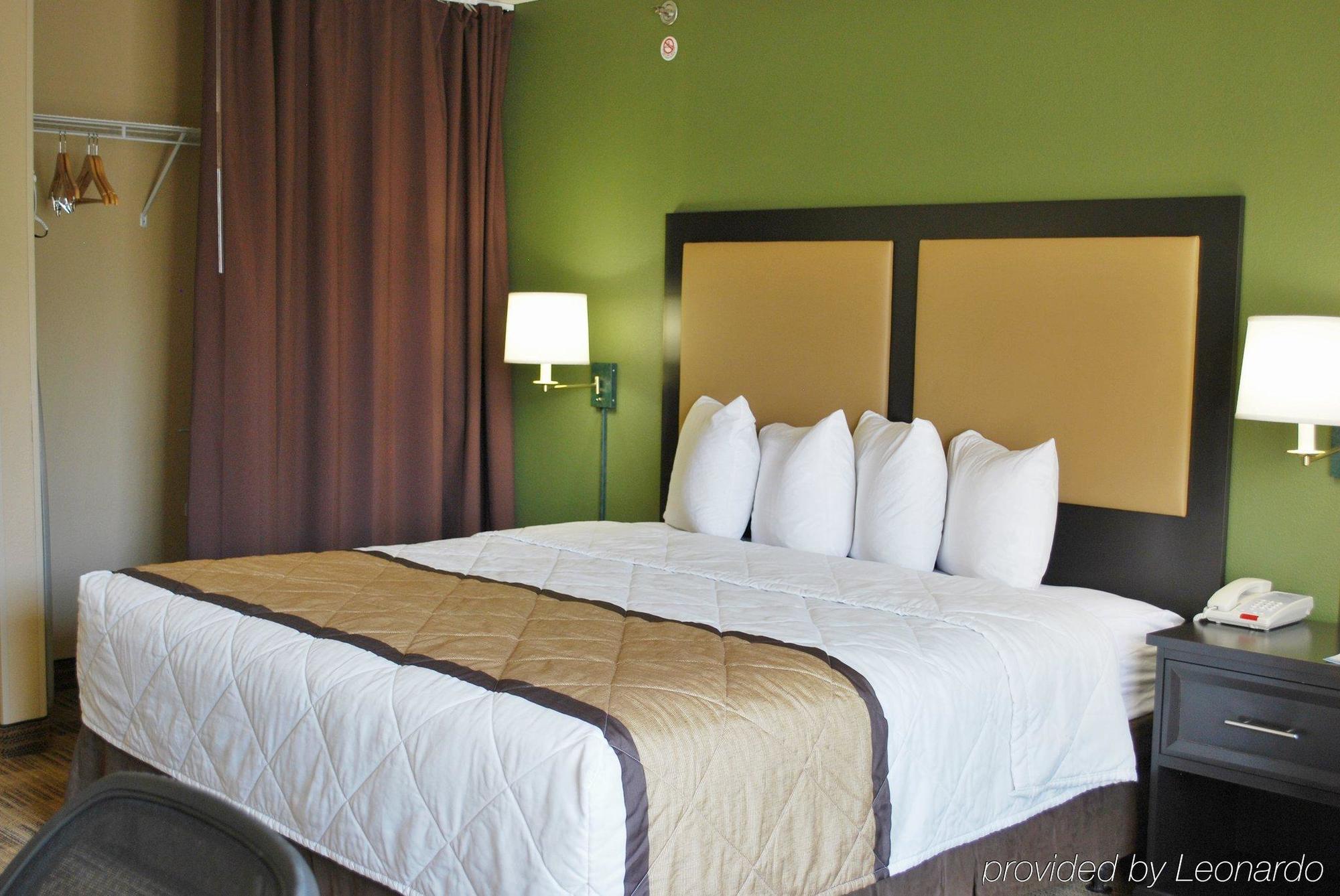 Orange Beachwood Extended Suites מראה חיצוני תמונה